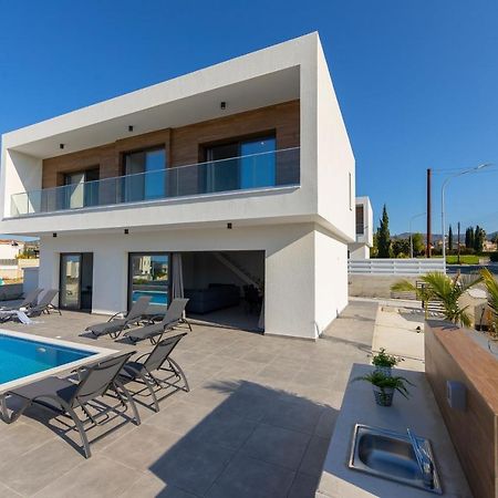 Villa Marlene, Walking Distance To Coral Beach! Πέγεια Εξωτερικό φωτογραφία