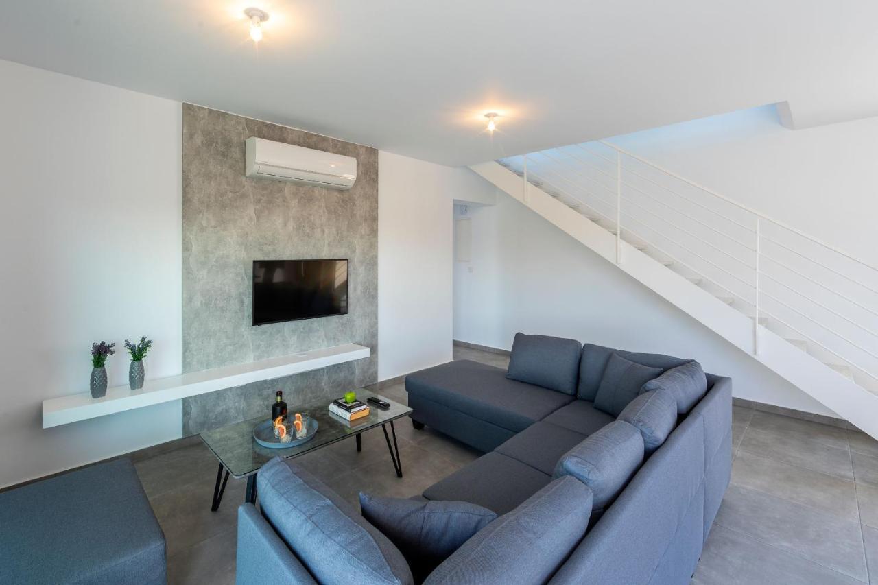 Villa Marlene, Walking Distance To Coral Beach! Πέγεια Εξωτερικό φωτογραφία